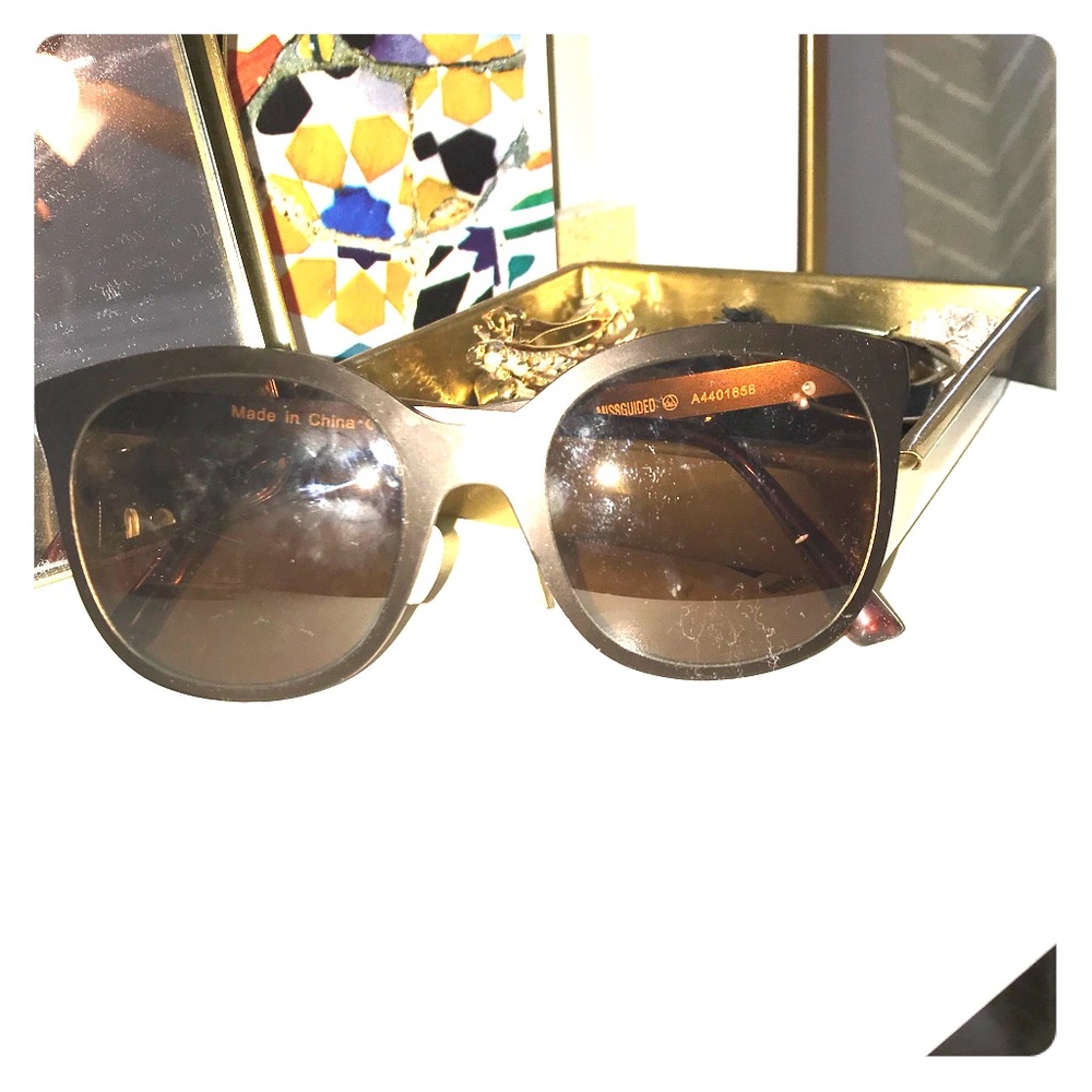 Missguided Sunglasses | Brown Frame Cat Eye